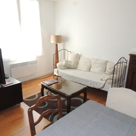 Appartement T3 Confortable A 300M Plage, Terrasse, Proche Commerces Et Marche Central - Fr-1-71-51 Royan Exterior foto
