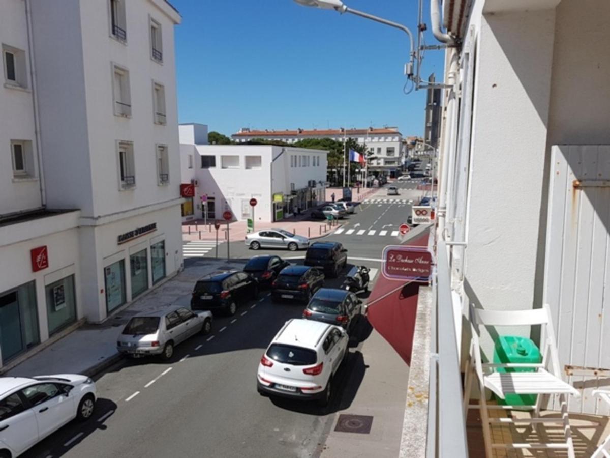 Appartement T3 Confortable A 300M Plage, Terrasse, Proche Commerces Et Marche Central - Fr-1-71-51 Royan Exterior foto