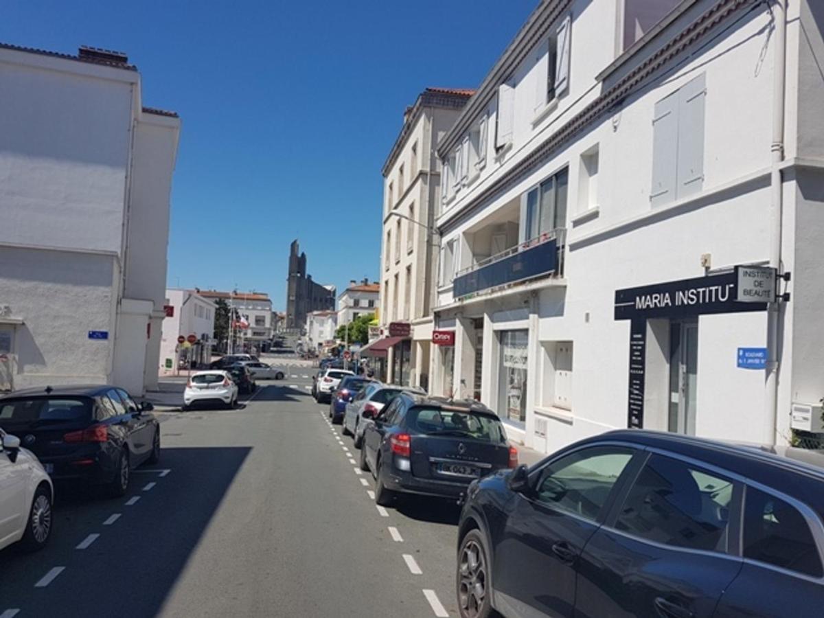 Appartement T3 Confortable A 300M Plage, Terrasse, Proche Commerces Et Marche Central - Fr-1-71-51 Royan Exterior foto