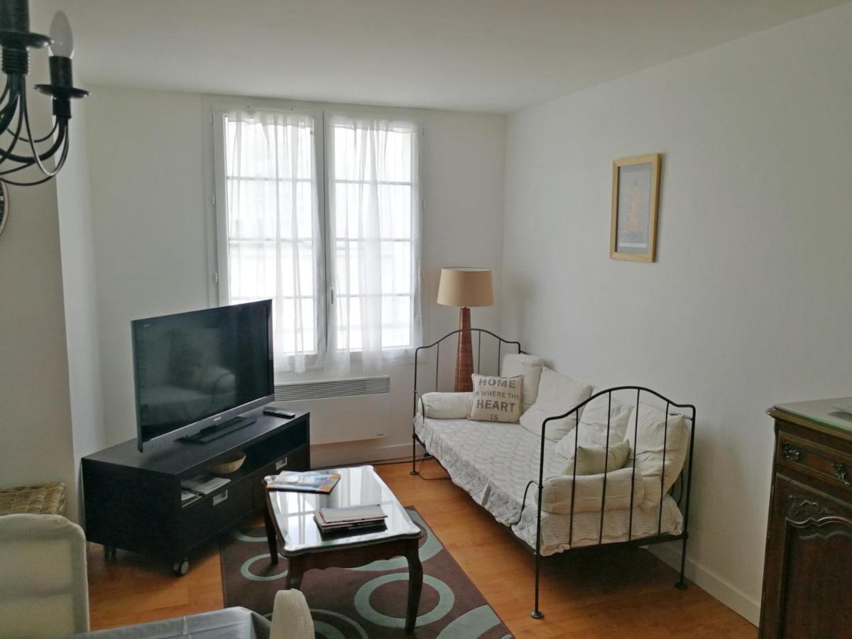 Appartement T3 Confortable A 300M Plage, Terrasse, Proche Commerces Et Marche Central - Fr-1-71-51 Royan Exterior foto
